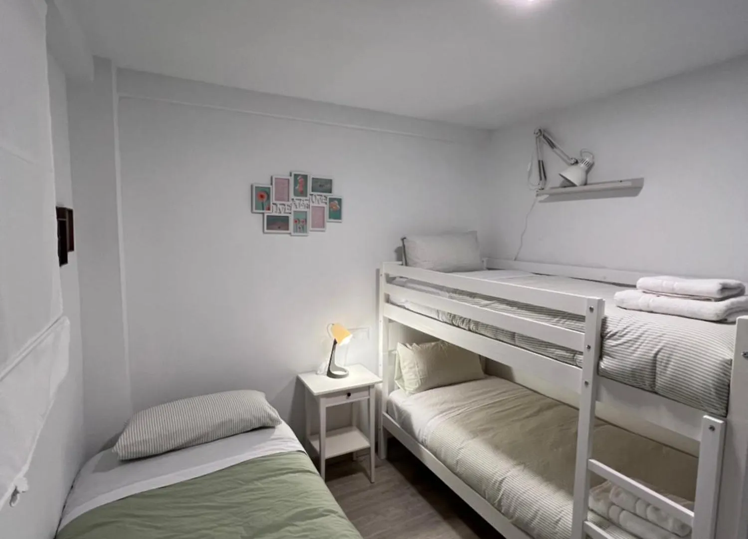 Gran Ritz Apartamentos Especial Terraza Exclusiva C Zenete Malaga 0*,  Spain