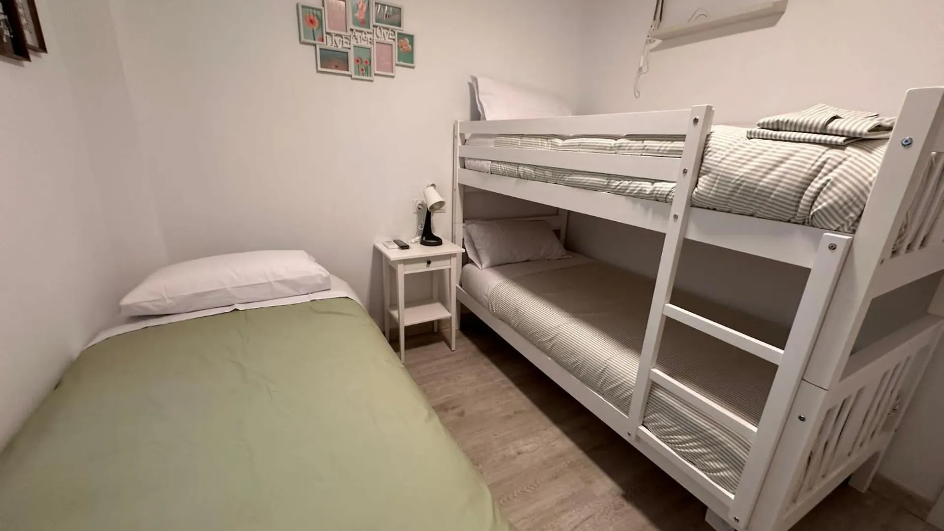Apartamento Plaza de la Merced Parking Incluido - S2 Málaga España