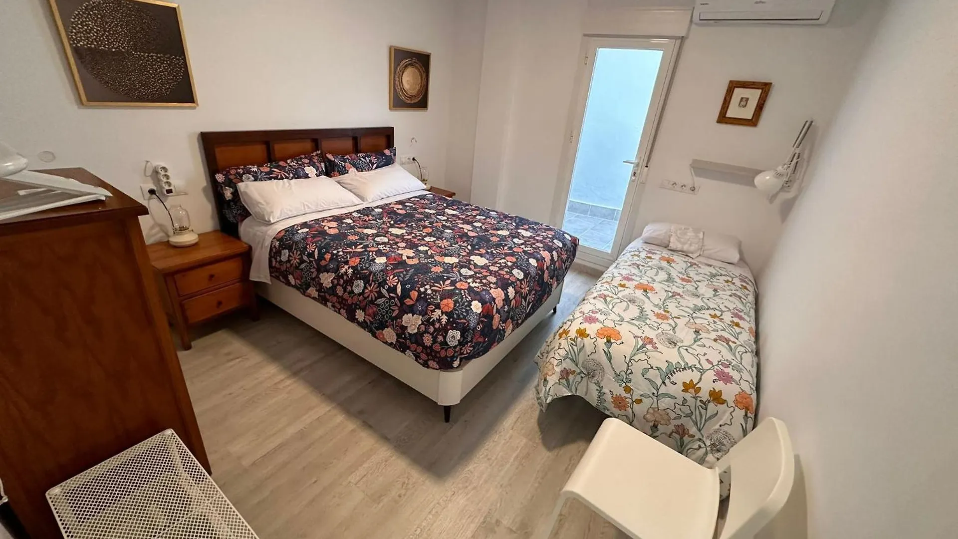 Plaza de la Merced Parking Incluido - S2 Málaga Apartamento